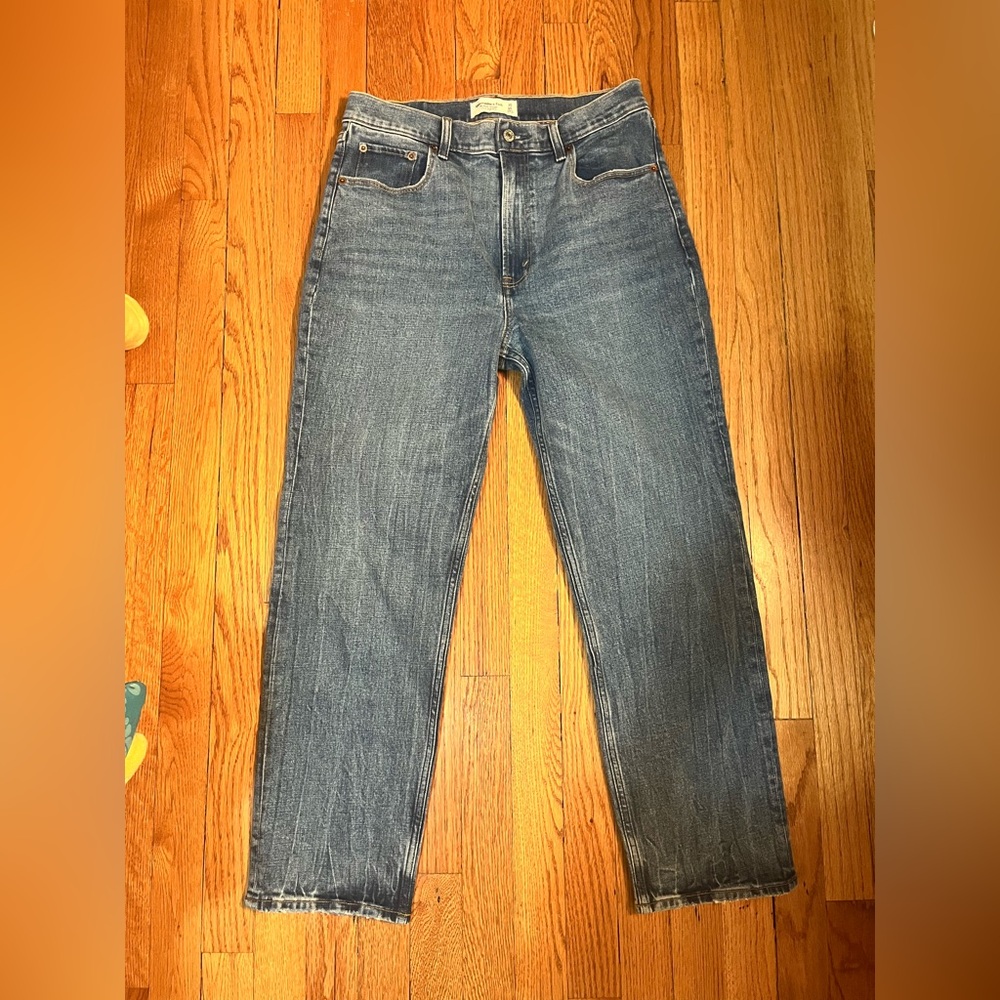 Abercrombie & Fitch Ankle Straight Ultra High Rise Jeans